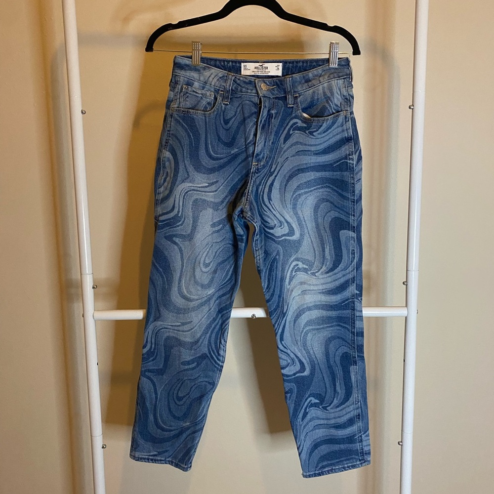 NEVER WORN! HOLLISTER JEANS! W27 L 25!
